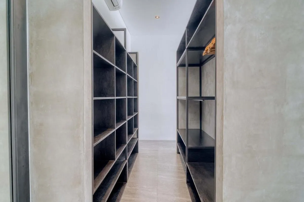 Moonwake Villa Brand New 4Br In Berawa Canggu  Canggu (Bali)