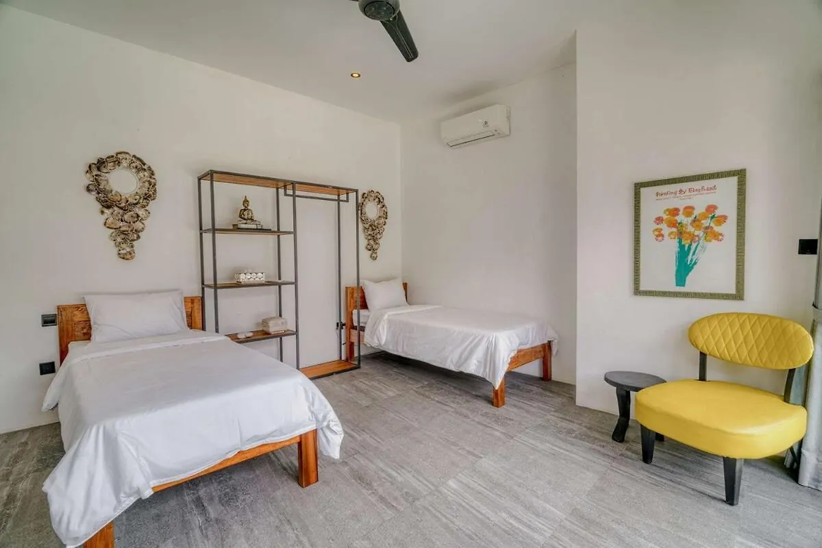 Moonwake Villa Brand New 4Br In Berawa Canggu  0*, Canggu (Bali)