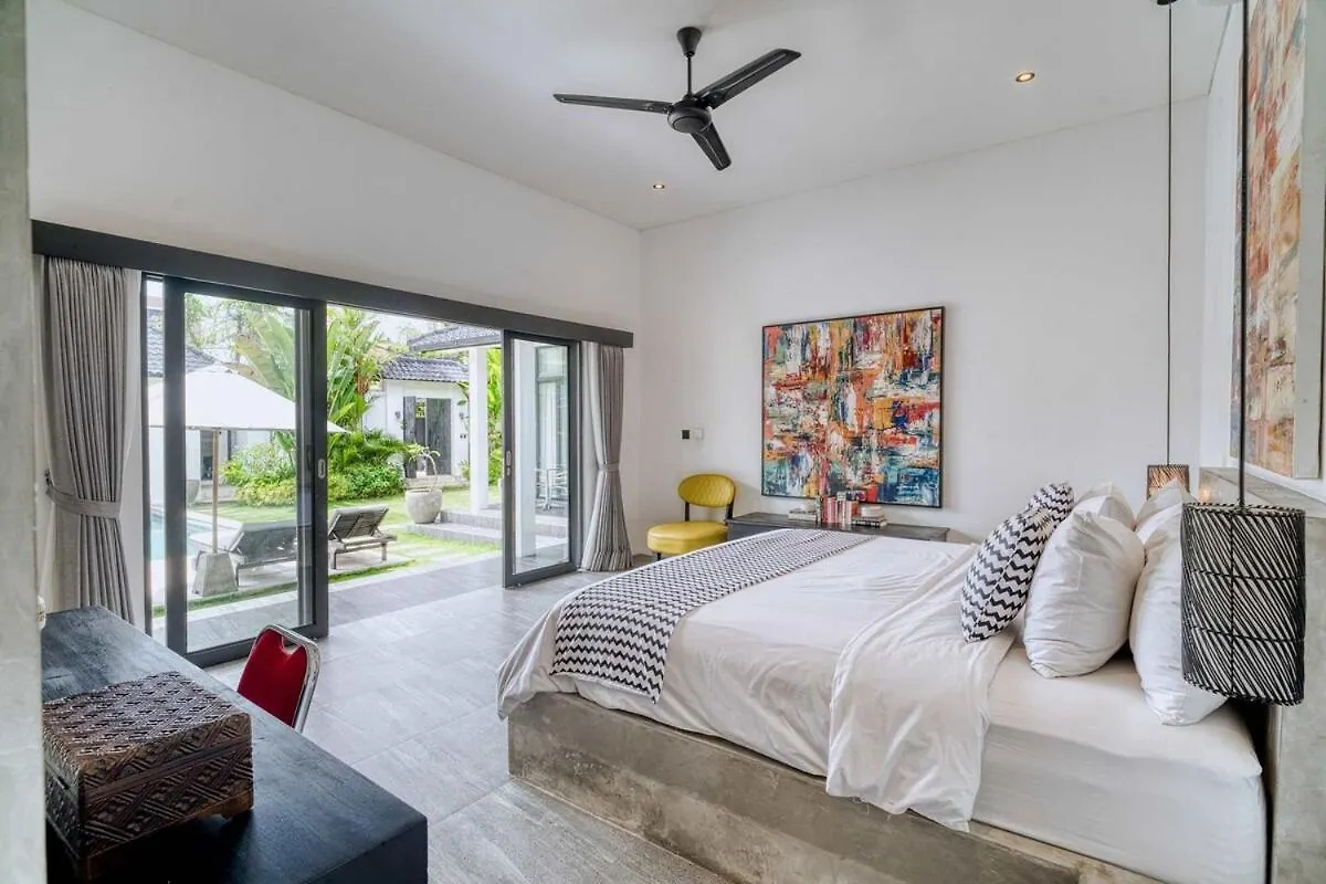 Moonwake Villa Brand New 4Br In Berawa Canggu  0*, Canggu (Bali)