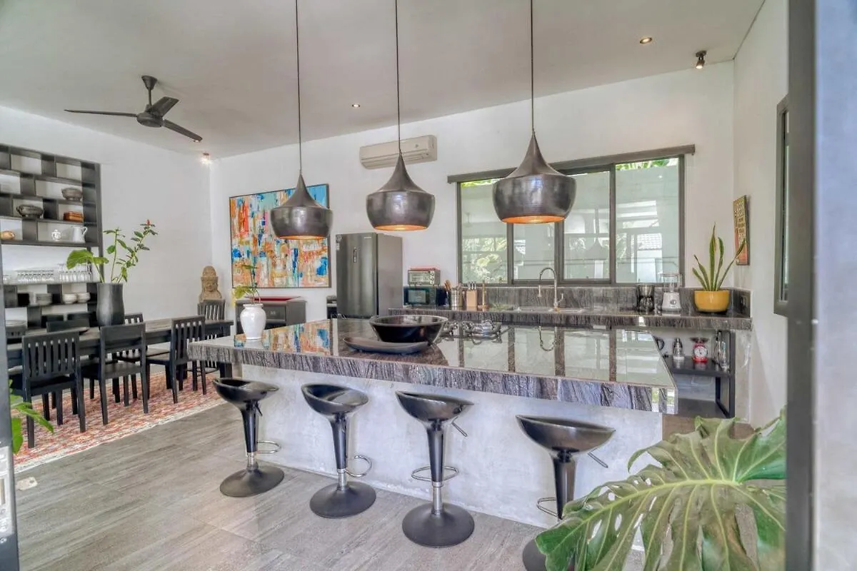 Moonwake Villa Brand New 4Br In Berawa Canggu