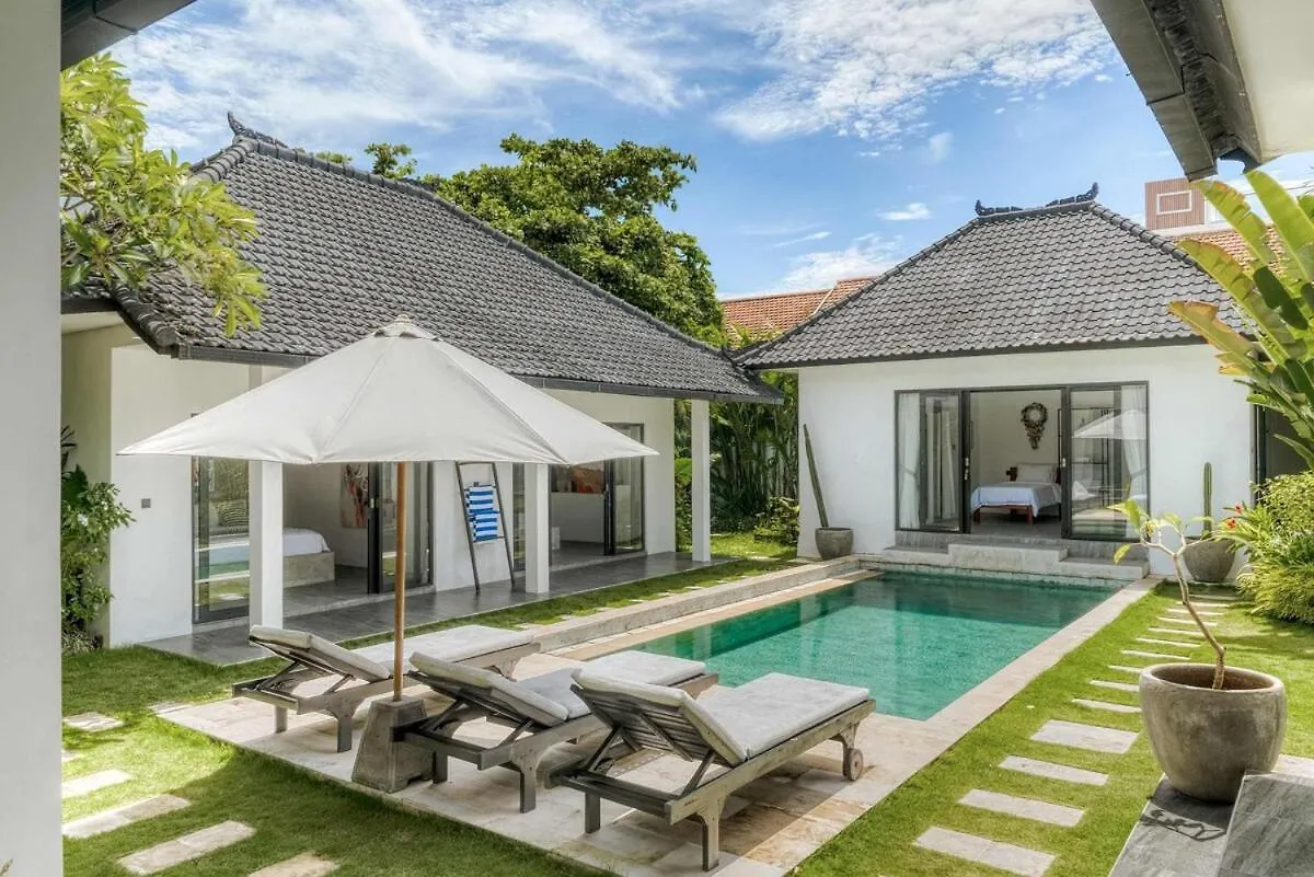 Moonwake Villa Brand New 4Br In Berawa Canggu   Canggu (Bali)