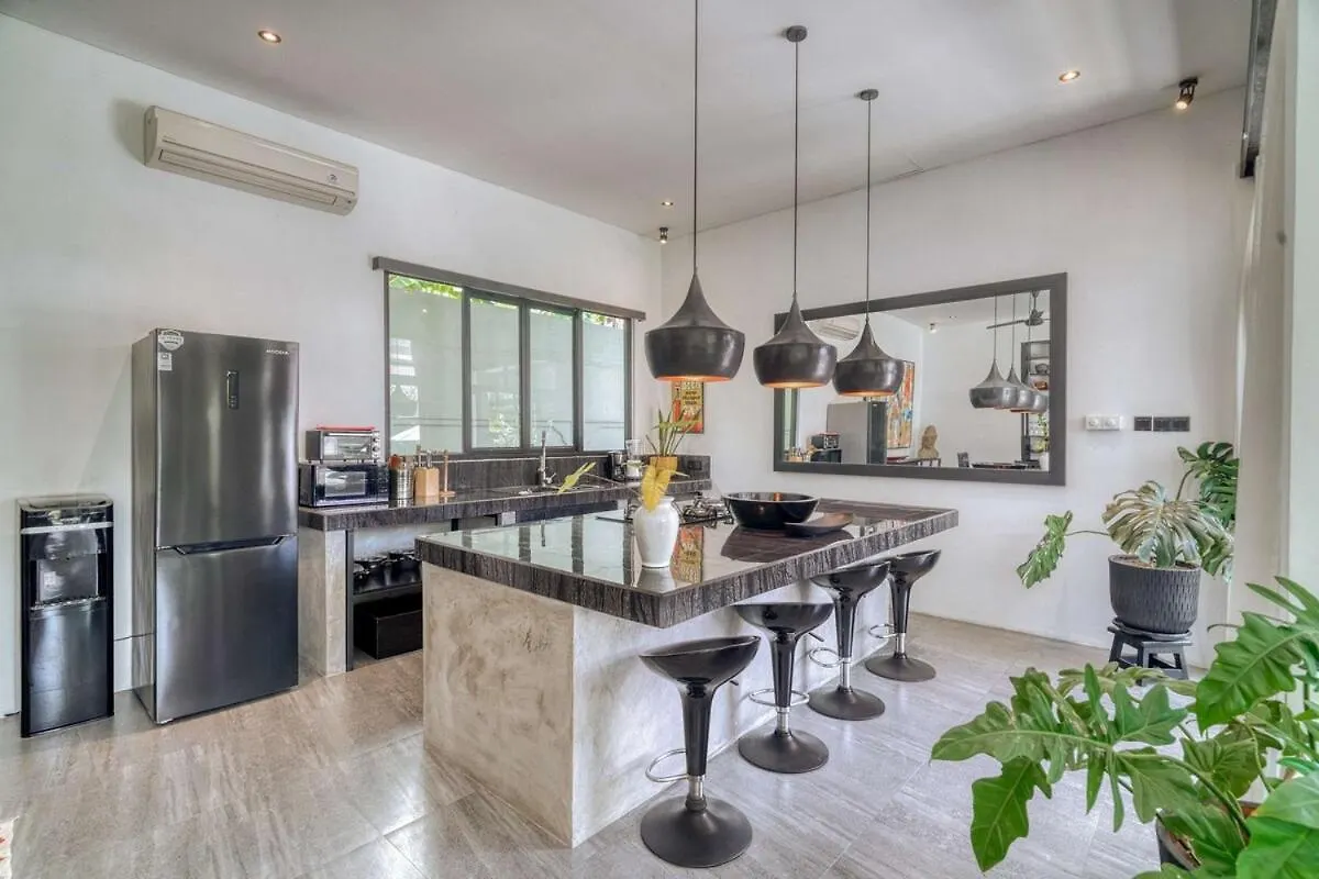 Moonwake Villa Brand New 4Br In Berawa Canggu   Canggu (Bali)