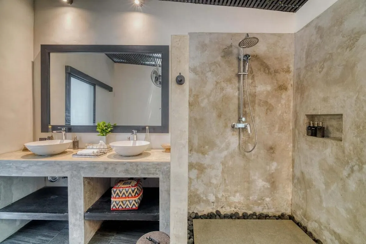 Moonwake Villa Brand New 4Br In Berawa Canggu   Canggu (Bali)
